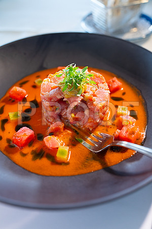 Tides Tuna tartare-8208